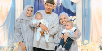 Aji Darmaji, suami Mpok Alpa, mengenang momen terakhir bersama almarhumah di kediamannya di Ciganjur, Jakarta Selatan. (Sumber: Instagram/nina_mpokalpa)