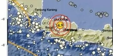 Gempa berkekuatan 4,9 M terjadi di Kabupaten Bekasi pada Rabu malam, getarannya terasa hingga Jakarta, Depok, dan Tangerang Selatan—BMKG mencatat pusat gempa dangkal menyeramkan.