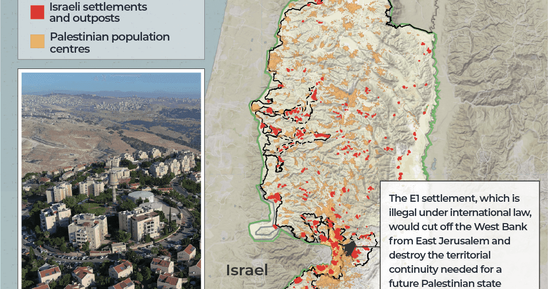 Panorama wilayah Tepi Barat yang menunjukkan peta E1 dan pemukiman Ma’ale Adumim yang akan menghubungkan wilayah tersebut dengan Yerusalem—gambar diambil dari sumber Al Jazeera