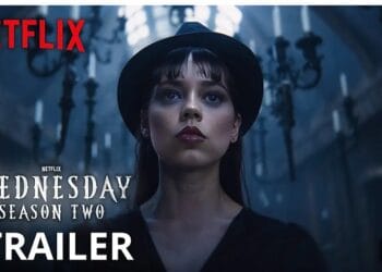 Gwendoline Christie kembali memerankan Larissa Weems dalam peran baru di Wednesday Season 2 Part 2. (Sumber: Netflix)