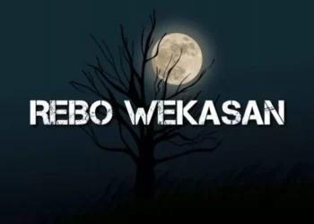 Tradisi Rabu Wekasan, Rabu terakhir bulan Safar, diwarnai doa bersama dan sedekah sebagai simbol harapan terhindar dari bala. (Sumber: pinterest.com/kuasakatacom)