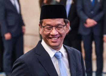 Menteri Keuangan Purbaya Yudhi Sadewa bersiap mengikuti pelantikan menteri dan wakil menteri Kabinet Merah Putih di Istana Negara, Jakarta, Senin (8/9/2025). (Sumber: Galih Pradipta/ANTARA FOTO)