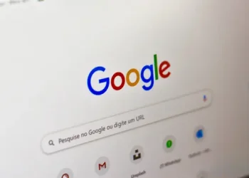 Google mengakuisisi saham penambang Bitcoin senilai sekitar Rp50 triliun guna mendukung proyek AI di pusat data komputasi tinggi. (Sumber: /https://unsplash.com/Nathana Reboucas)