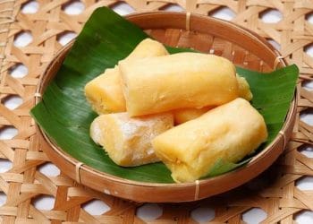 Tape singkong khas Indonesia yang kaya manfaat kesehatan (Sumber: alodokter)