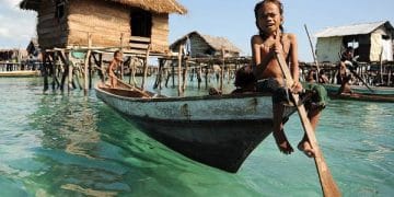 Pemandangan pantai di barat Amerika Serikat, memperlihatkan lingkungan pesisir dengan udara bersih dan cakupan ruang terbuka sebagai salah satu faktor umur panjang. (Sumber: Dreamers.id)