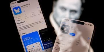 Bluesky adalah platform media sosial terdesentralisasi yang tumbuh pesat sebagai alternatif X, menawarkan kontrol pengguna lebih tinggi, protokol terbuka, dan moderasi komunitas yang tegas. Foto: Forbes