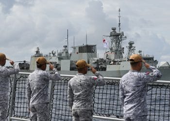 Kapal perang Australia dan Kanada melintas di Selat Taiwan, memicu keprihatinan China yang menyebut aksi tersebut provokatif. Australia menegaskan transisi dilakukan sesuai hukum internasional.