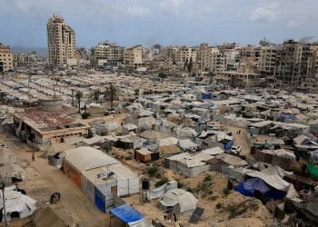 Mesir mengutuk serangan darat Israel ke Kota Gaza, memperingatkan risiko bencana kemanusiaan jika operasi militer diperluas ke pusat kota. Dukungan internasional dan perhitungan korban menjadi sorotan. Sumber: Reuters