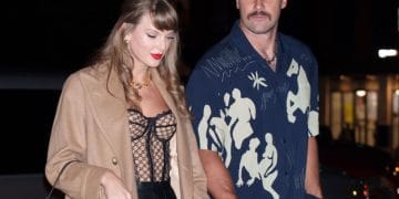 Seorang pria ditangkap karena menerobos properti Travis Kelce di Kansas untuk menyampaikan dokumen deposisi kepada Taylor Swift dalam kasus hukum Justin Baldoni. (Sumber: XNY/Star Max/GC Images)