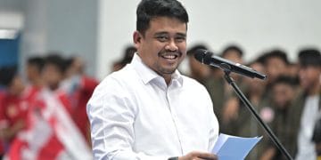 Razia truk berpelat Aceh oleh Gubernur Sumatera Utara menuai protes publik. Ketahui alasan, reaksi, dan klarifikasi Pemprov. (Sumber: infosumut.id)