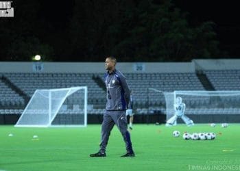 Patrick Kluivert tengah menjalani latihan bersama Timnas Indonesia. (Sumber: X.com / TImnas Indonesia)