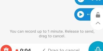 Tampilan antarmuka TikTok yang menunjukkan ikon rekam voice note dan pesan suara dalam jendela Direct Message. (Sumber: The Verge)