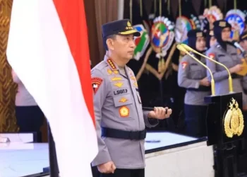 Isu pergantian Kapolri memanas, Istana disebut sudah ajukan surpres ke DPR. Komisi III angkat bicara soal proses, dinamika politik, dan calon pengganti. Sumber: Strategi.id