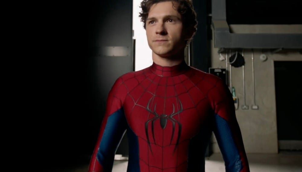 Tom Holland alami gegar otak ringan saat syuting Spider-Man: Brand New Day. Usai kejadian, produksi film ditangguhkan sementara dan aktor harus istirahat beberapa hari. (Sumber: Sony Via Variety)
