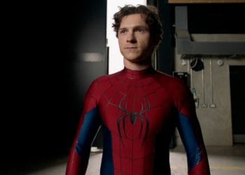Tom Holland alami gegar otak ringan saat syuting Spider-Man: Brand New Day. Usai kejadian, produksi film ditangguhkan sementara dan aktor harus istirahat beberapa hari. (Sumber: Sony Via Variety)