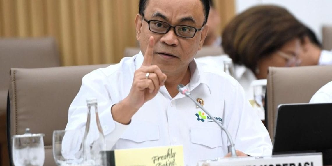 Budi Arie Setiadi dicopot sebagai Menkop sore hari setelah pagi tadi masih membahas anggaran besar di DPR. Posisi digantikan oleh wakilnya, Ferry Juliantono, dalam reshuffle kabinet. Foto: ANTARA News