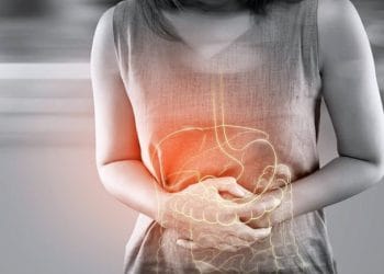 Kanker kolorektal makin menjadi temuan umum di program cek kesehatan gratis di Indonesia. Dokter ungkap faktor risiko seperti pola makan rendah serat, gaya hidup minim gerak, dan kebiasaan buruk lainnya. (Sumber: hellosehat.com)