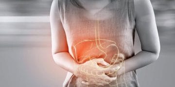 Kanker kolorektal makin menjadi temuan umum di program cek kesehatan gratis di Indonesia. Dokter ungkap faktor risiko seperti pola makan rendah serat, gaya hidup minim gerak, dan kebiasaan buruk lainnya. (Sumber: hellosehat.com)