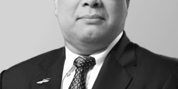 Arif Budimanta dalam sebuah forum diskusi ekonomi memperlihatkan antusiasme dan dedikasi sebagai ekonom dan pengamat kebijakan, menjelang kepergiannya. (Sumber: The Jakarta Post via Antara)