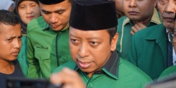 Rommy menyatakan Muktamar Ancol telah selesai dan Agus Suparmanto telah terpilih sebagai Ketum PPP, meski Mardiono juga mengklaim jabatan tersebut. Foto: Kompas.id