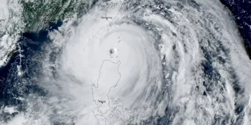 Mengulas Super Topan Ragasa, badai paling dahsyat tahun 2025. Simak faktor pembentuknya, mengapa begitu kuat, dan dampak besar yang mungkin ditimbulkan bagi wilayah terdampak. Foto: JMA/Himawari-9, RAMMB/CIRA, The Watchers