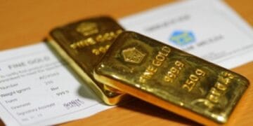 Harga emas spot hari ini diperdagangkan di level Rp 3,440,02 per troy ounce menyusul meningkatnya ketidakpastian ekonomi dan politik global, sementara harga buyback emas Antam turun tipis menjadi Rp 1,825 juta/gram.