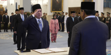 Erick Thohir setelah dilantik sebagai Menteri Pemuda dan Olahraga, saat pengambilan sumpah di Istana. (Sumber: BeritaNasional.com)