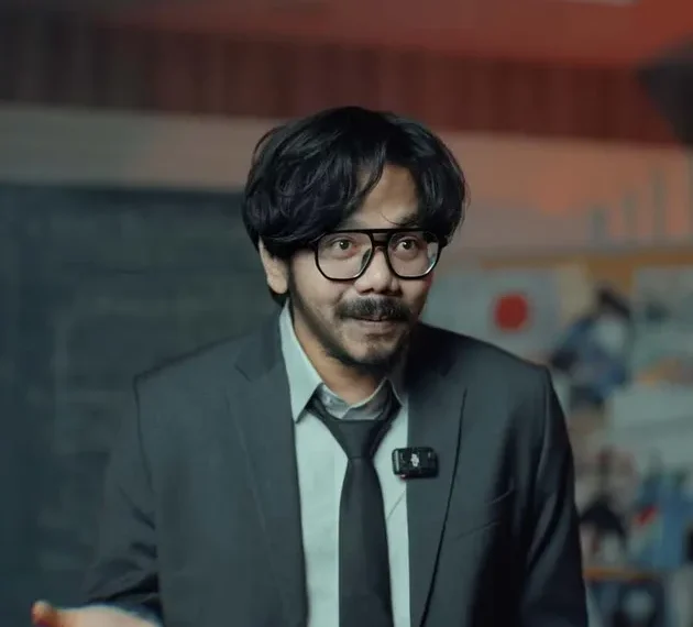 Ferry Irwandi, pendiri Malaka Project dan kreator konten digital, menghadapi sorotan publik atas dugaan tindak pidana yang dilaporkan oleh Satuan Siber TNI ke Polda Metro Jaya. (Sumber: instagram.com/irwandiferry)