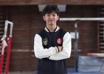 Atlet gimnastik muda Indonesia, Naufal Takdir Al Bari, meninggal dunia saat menjalani training camp di Rusia. Simak kronologi lengkap dan peran besar yang ia tinggalkan. (Sumber: Dok. Gimnastik Indonesia)