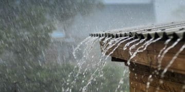 Ilustrasi hujan deras di Jakarta (Sumber: KOMPAS)