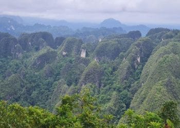 Geopark Kaltim, Wisata Kalimantan Timur, Karst Sangkulirang Mangkalihat, Destinasi Wisata Alam. (Sumber: Dok YKKN Via Detik.com)