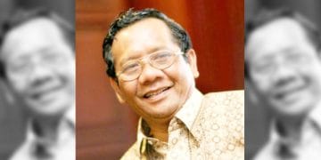 Mahfud MD menyatakan kesediaannya bergabung dalam Komite Reformasi Polri yang diinisiasi Presiden Prabowo. Ia menegaskan perannya akan bersifat kritis namun konstruktif, fokus pada perubahan budaya, struktur, dan instrumen kepolisian. Foto: Nusabali