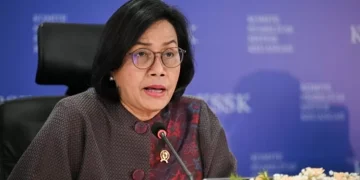 Menteri Keuangan Sri Mulyani Indrawati dalam sebuah pertemuan resmi sebelum digantikan. (Sumber foto: ANTARA)