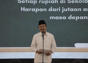 Menteri Sosial Saifullah Yusuf (Gus Ipul) menyampaikan penjelasan mengenai bantuan sosial untuk korban unjuk rasa dalam sebuah acara resmi. (Sumber: detikcom)