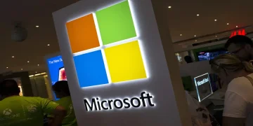 Microsoft mengumumkan integrasi model AI dari Anthropic ke dalam Microsoft 365 Copilot, memberi pengguna opsi antara model OpenAI maupun Claude Sonnet 4 / Opus 4.1 untuk pengalaman AI yang fleksibel. Foto: The Economic Times