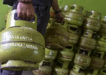 Ilustrasi tabung LPG 3 kg yang siap didistribusikan di pangkalan resmi. (Sumber: ANTARA/ADENG BUSTOMI)