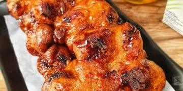 Pisang goreng madu matang keemasan, terlihat karamelisasi madu yang melekat di adonan. (Sumber: Cookpad / vellypricilya)