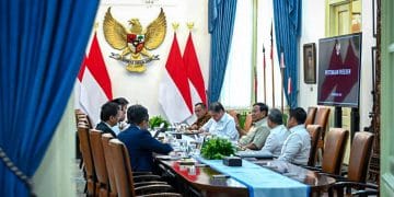 Presiden Prabowo Subianto saat memimpin rapat kabinet membahas percepatan program nasional.Sumber foto: Sekretariat Presiden