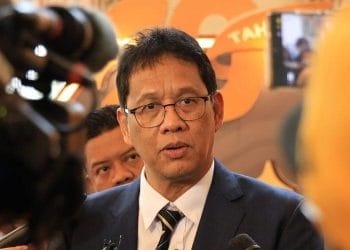 Dalam pekan pertama menjabat Menkeu, Purbaya Yudhi Sadewa melempar gebrakan: dari perburuan pengemplang pajak hingga suntikan likuiditas Rp 200 triliun. Berikut ulasannya yang mudah dipahami.