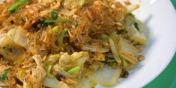 Sajian tumis suun telur sayuran hangat siap disajikan. (Sumber: DetikFood)