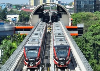 Ilustrasi transportasi umum Jakarta yang akan berlaku tarif Rp1 khusus pada 17 dan 19 September 2025. (Sumber: Tuwaga.id)