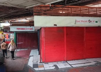 Deretan kios yang kini tampak sepi dan banyak ditutup di kawasan District Blok M, Jakarta Selatan. (Foto: Ignacio Geordy Oswaldo/detikcom)