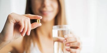 Penelitian terbaru menunjukkan bahwa Vitamin B3 berpotensi membantu mencegah kanker kulit. Simak penjelasan lengkap tentang manfaat, cara kerja, serta sumber alami Vitamin B3 bagi kesehatan tubuh.