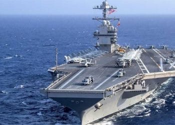 Amerika Serikat mengerahkan kapal induk USS Gerald R Ford ke Amerika Latin untuk memerangi penyelundupan narkoba, memicu ketegangan dengan Venezuela. (Foto: US Navy)