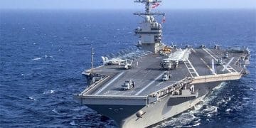Amerika Serikat mengerahkan kapal induk USS Gerald R Ford ke Amerika Latin untuk memerangi penyelundupan narkoba, memicu ketegangan dengan Venezuela. (Foto: US Navy)