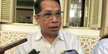 Shell, BP, dan Vivo disebut telah kembali bernegosiasi dengan Pertamina soal pasokan BBM. Pemerintah optimis suplai bisa pulih akhir Oktober ini. (Foto: Kontan)