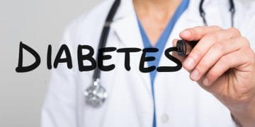 Banyak kebiasaan yang terlihat sehat justru bisa memicu diabetes. Ketahui faktor penyebab diabetes yang sering tidak disadari agar bisa dicegah sejak dini. (Foto: Freepik)