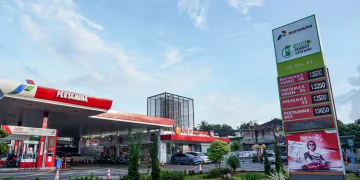 BP dan Vivo enggan beli BBM base fuel Pertamina karena kandungan etanol dianggap tidak sesuai. Simak analisis dan implikasinya. (Sumber: Dok. Pertamina)