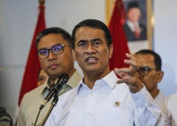 Menteri Pertanian Amran Sulaiman mengajak Brasil berinvestasi di bidang peternakan sapi usai pertemuan bilateral Presiden Prabowo dan Presiden Lula da Silva. (Foto: ANTARA FOTO/ASPRILLA DWI ADHA/NYM)