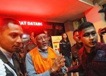 Eks Bupati Sleman Sri Purnomo resmi ditahan atas dugaan korupsi dana hibah pariwisata 2020. Berikut perjalanan kariernya dari guru hingga politisi. (Foto: radarjogja)
